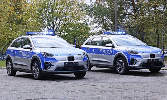 Pyrzyccy policjanci w sobotę zatrzymali czterech kierowców na „podwójnym gazie” - Aktualności -  Komenda Powiatowa Policji w Pyrzycach